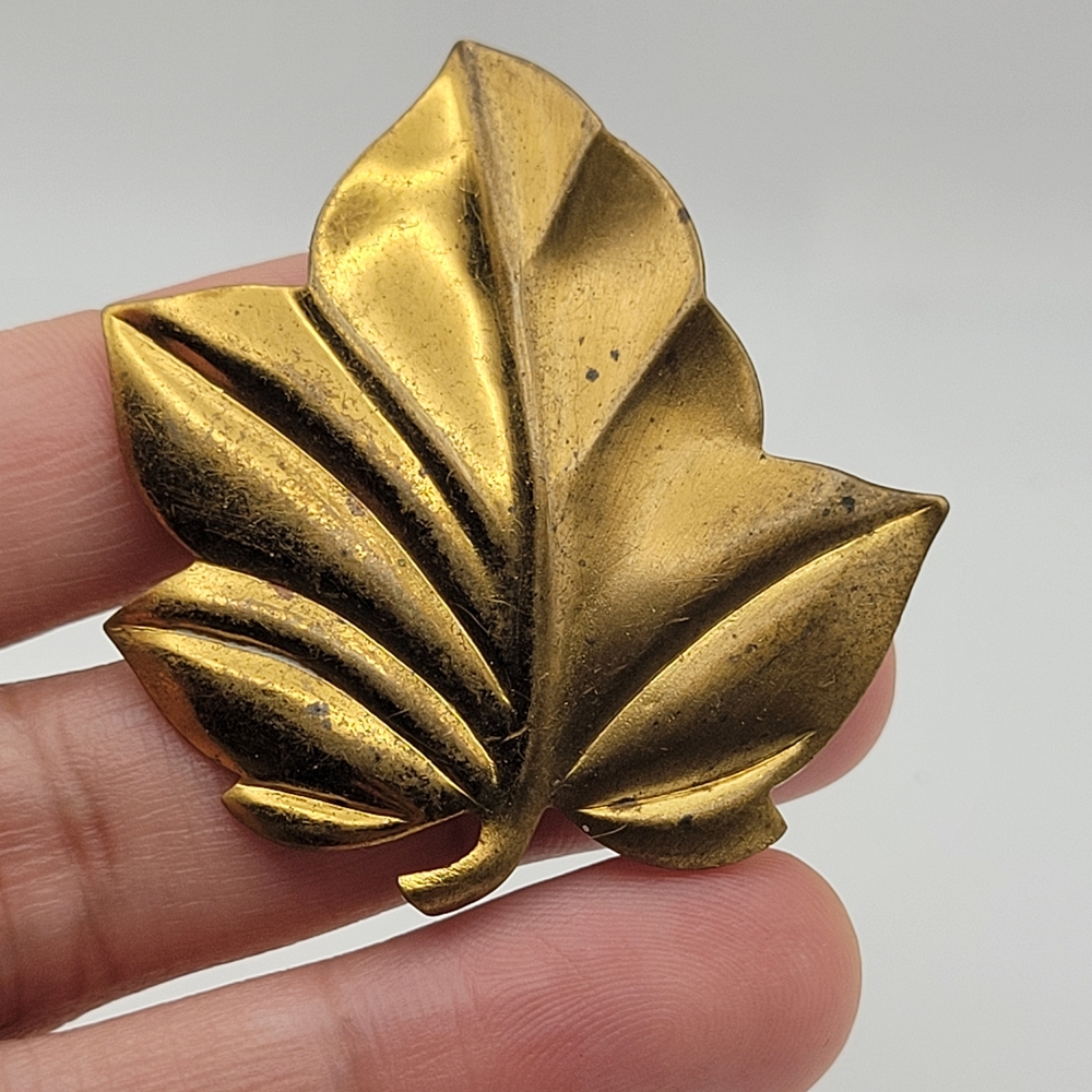 Vintage Brass Gold Tone Leaf Brooch C-Clasp Circa 1940s